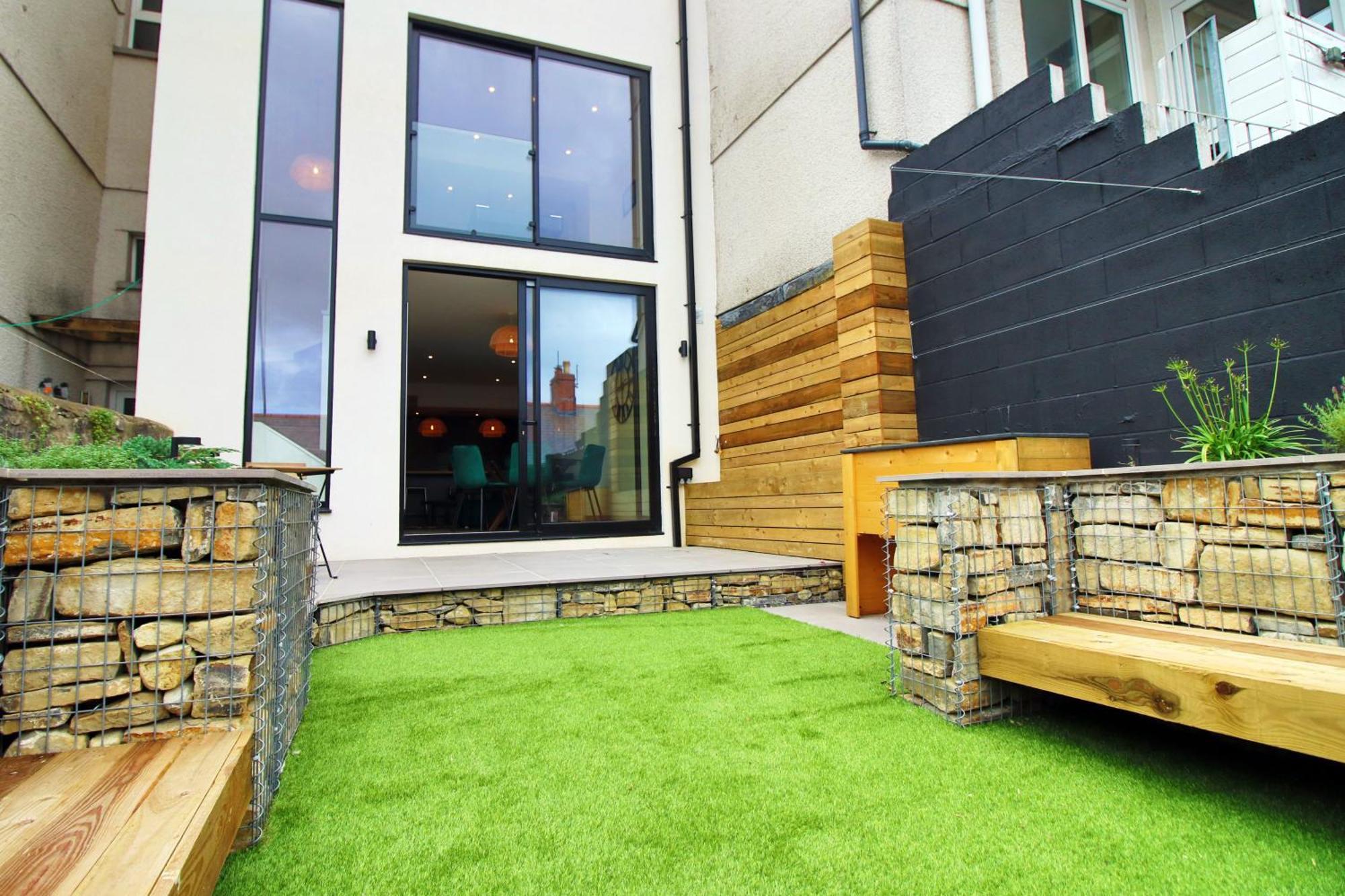 Luxury 4 Bedroom 4 Ensuite Home In Penarth 카디프 외부 사진
