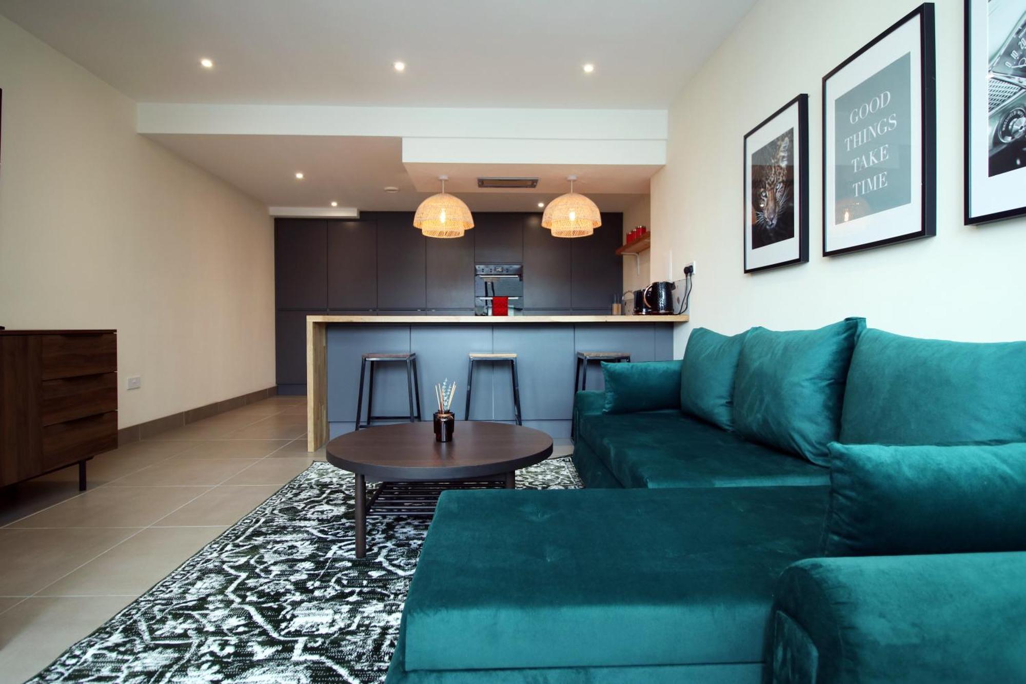 Luxury 4 Bedroom 4 Ensuite Home In Penarth 카디프 외부 사진