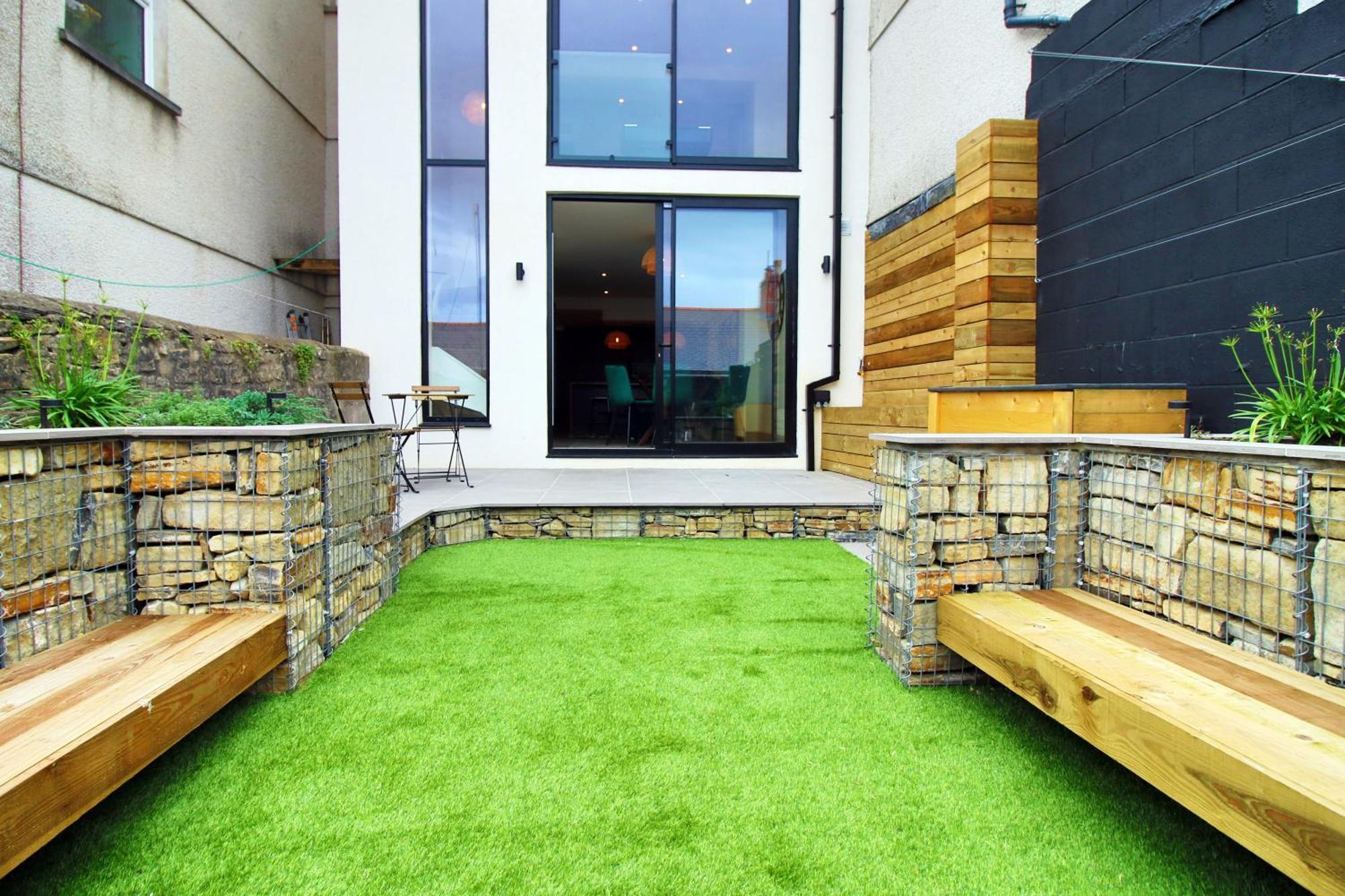 Luxury 4 Bedroom 4 Ensuite Home In Penarth 카디프 외부 사진