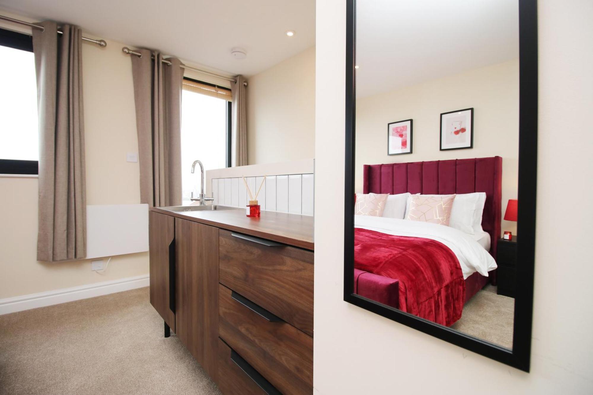 Luxury 4 Bedroom 4 Ensuite Home In Penarth 카디프 외부 사진